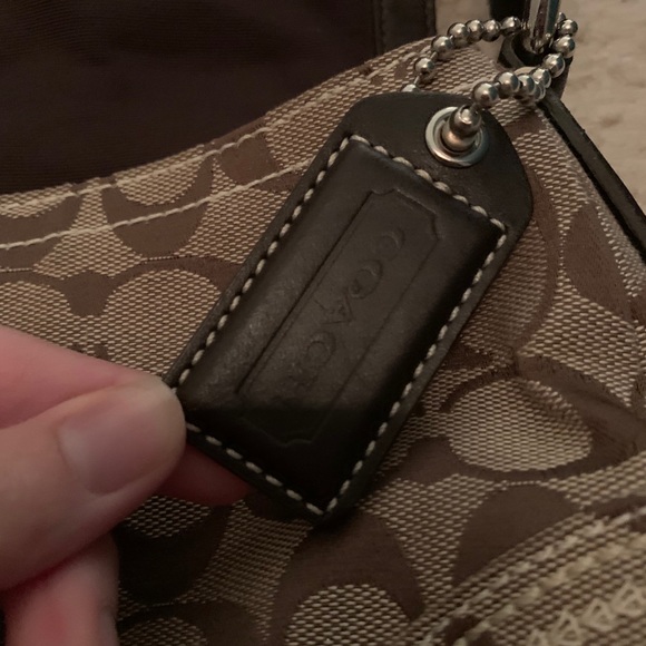 Coach bag. - Picture 3 of 7